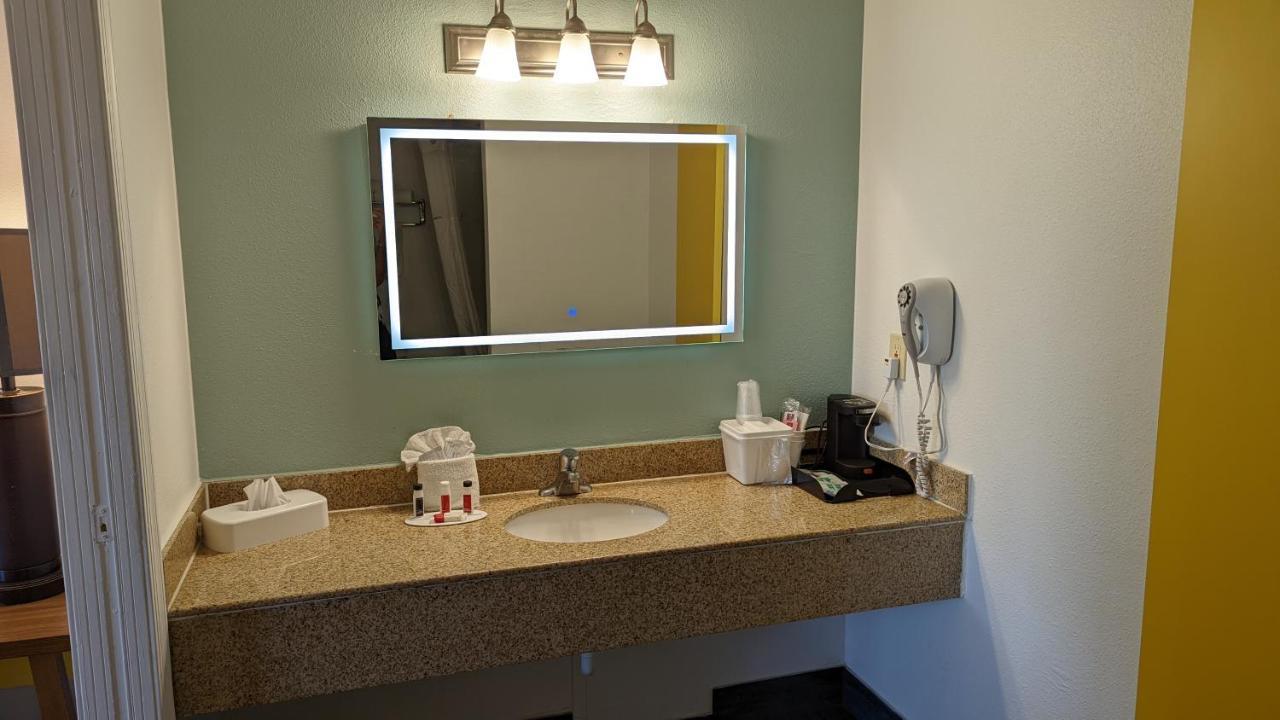 Days Inn By Wyndham Lake Havasu Lake Havasu City Zewnętrze zdjęcie
