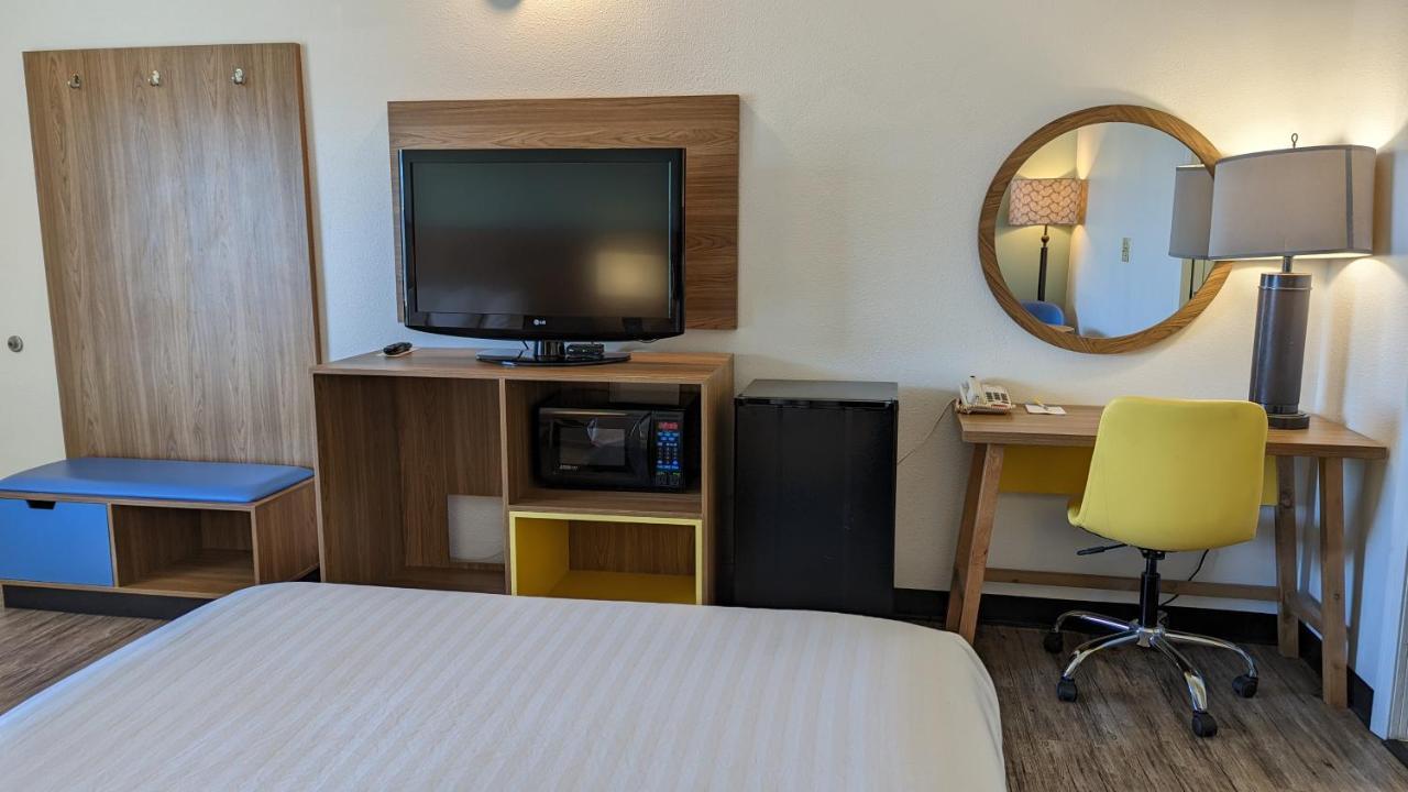 Days Inn By Wyndham Lake Havasu Lake Havasu City Zewnętrze zdjęcie